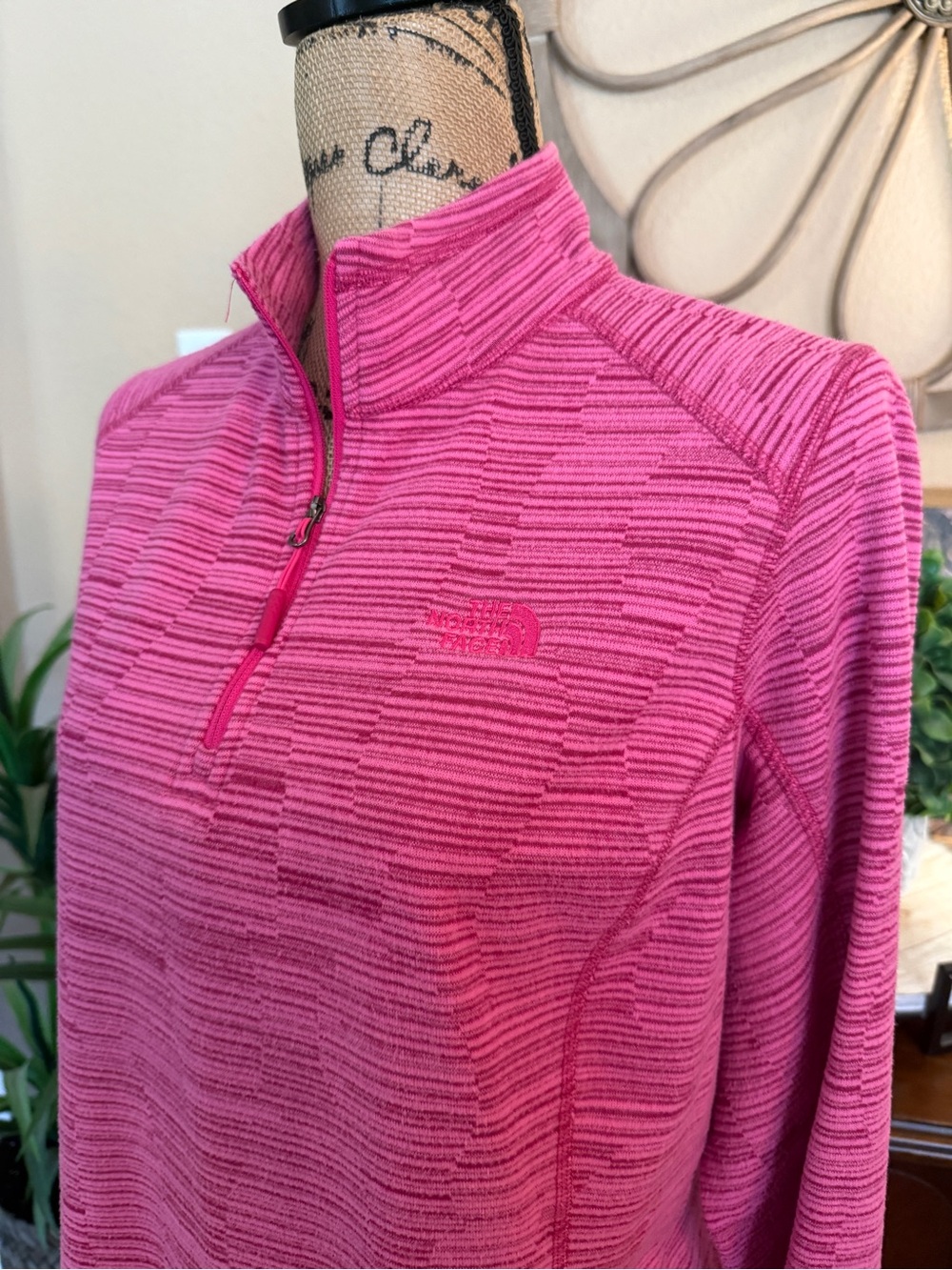 The North Face Women's Pink Textured Quarter-Zip Pullover - Picture 5 of 14